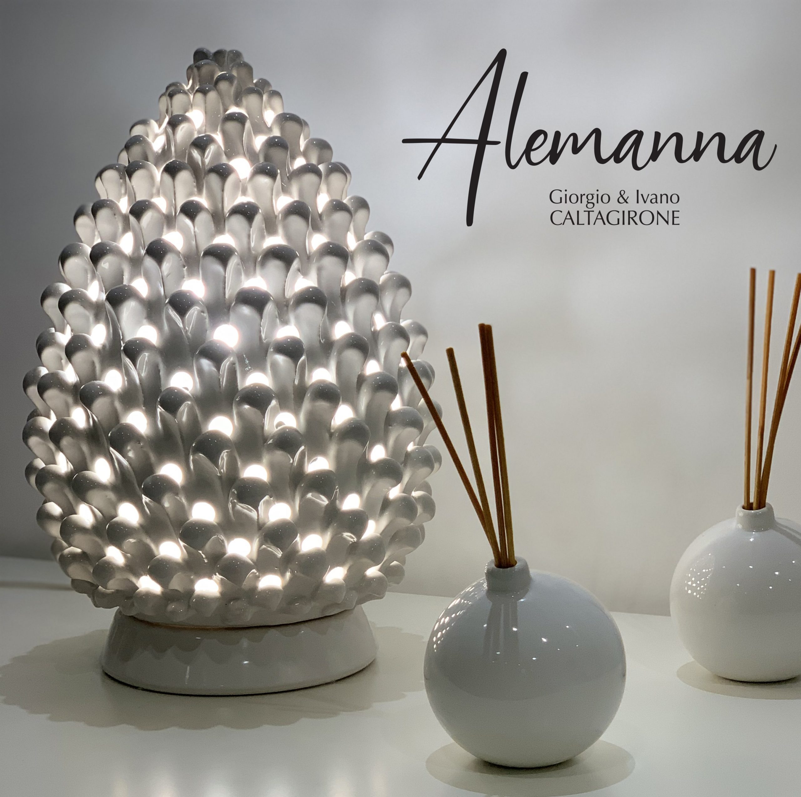 Pigna a Lampada in Ceramica di Caltagirone - Maioliche Artistiche Giorgio &  Ivano Alemanna